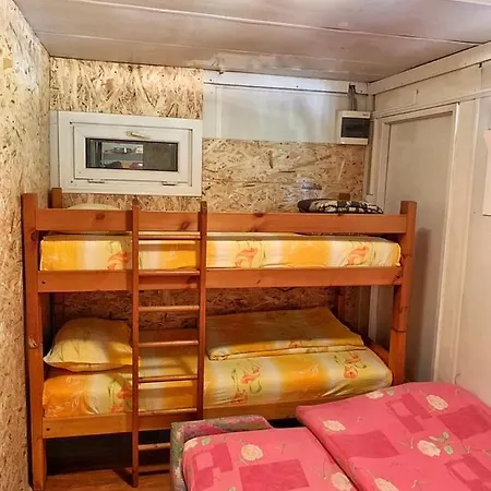Vikendica Ubla *